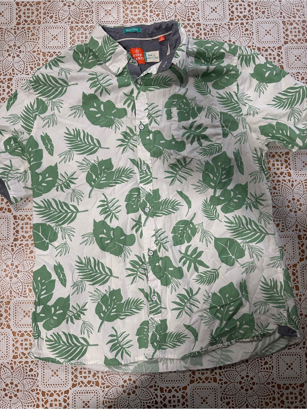 Free Planet Vacay Spirit Men’s XL Green Tropical Leaf Cotton Shirt